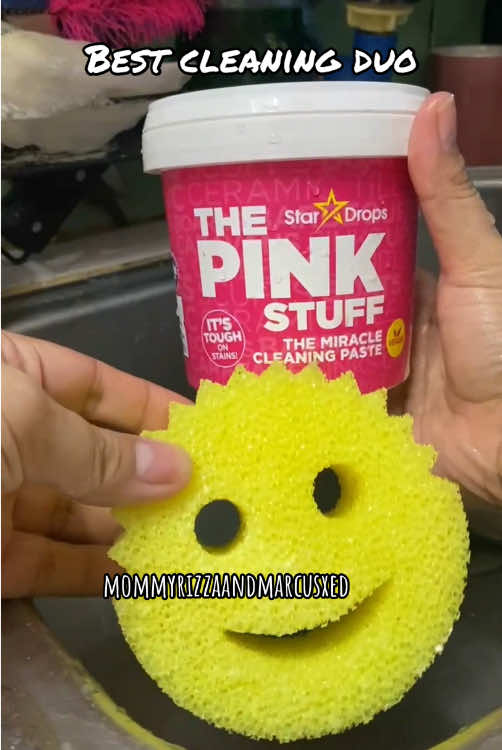 Best cleaning duo. The pink stuff cleaning paste and daddyscrub cleaning sponge #cleaningtiktok #cleaningsponges #daddyscrub #thepinkstuff #thepinkstuffpaste #KitchenHacks #kitchencleaning #kitchencleanup 