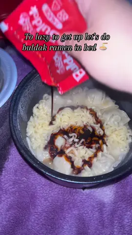 Best ramen hot pot i ever came across #ramen #ramennoodles #ramenhacks #buldakramen #buldaknoodles #2xspicyramen #hotpot #fyp #fypシ #explore  