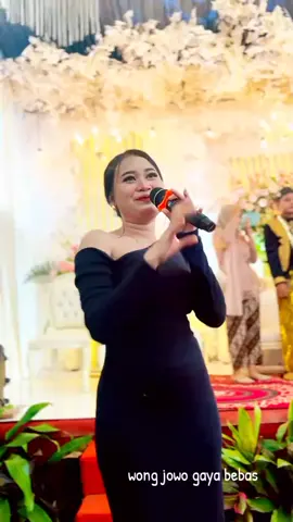 #Triana #koplojawatimur #jawapride #indonesia🇮🇩 #viral_videos #jepanese #koploviral #ypfッ♡♡ #virall #ypシforyoupageシtiktok #🔥🔥🔥🔥🔥🔥🔥🔥🔥🔥 #sypppppppppppppppp 