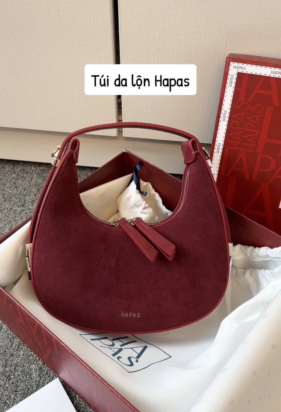 Gòy, lại thêm 1 em túi đỏ, Tết này đỏ rực luôn 😍. #tuixach #hapas #tuixachhapas #reviewtuixach #siromacgi 