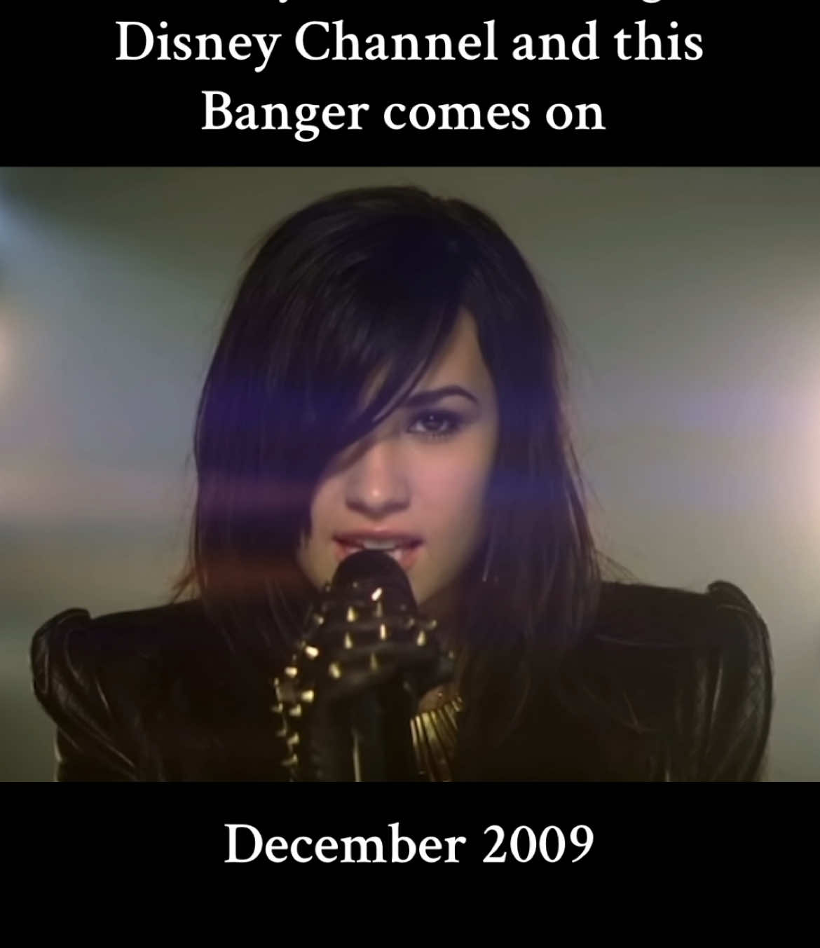 Remember December by Demi Lovato December 2009 #disneychannel #pov #nostalgia #fyppppppppppppppppppppppp #foryoupage #fypシ #holidays #newyear #nostalgic #demilovato #bops 