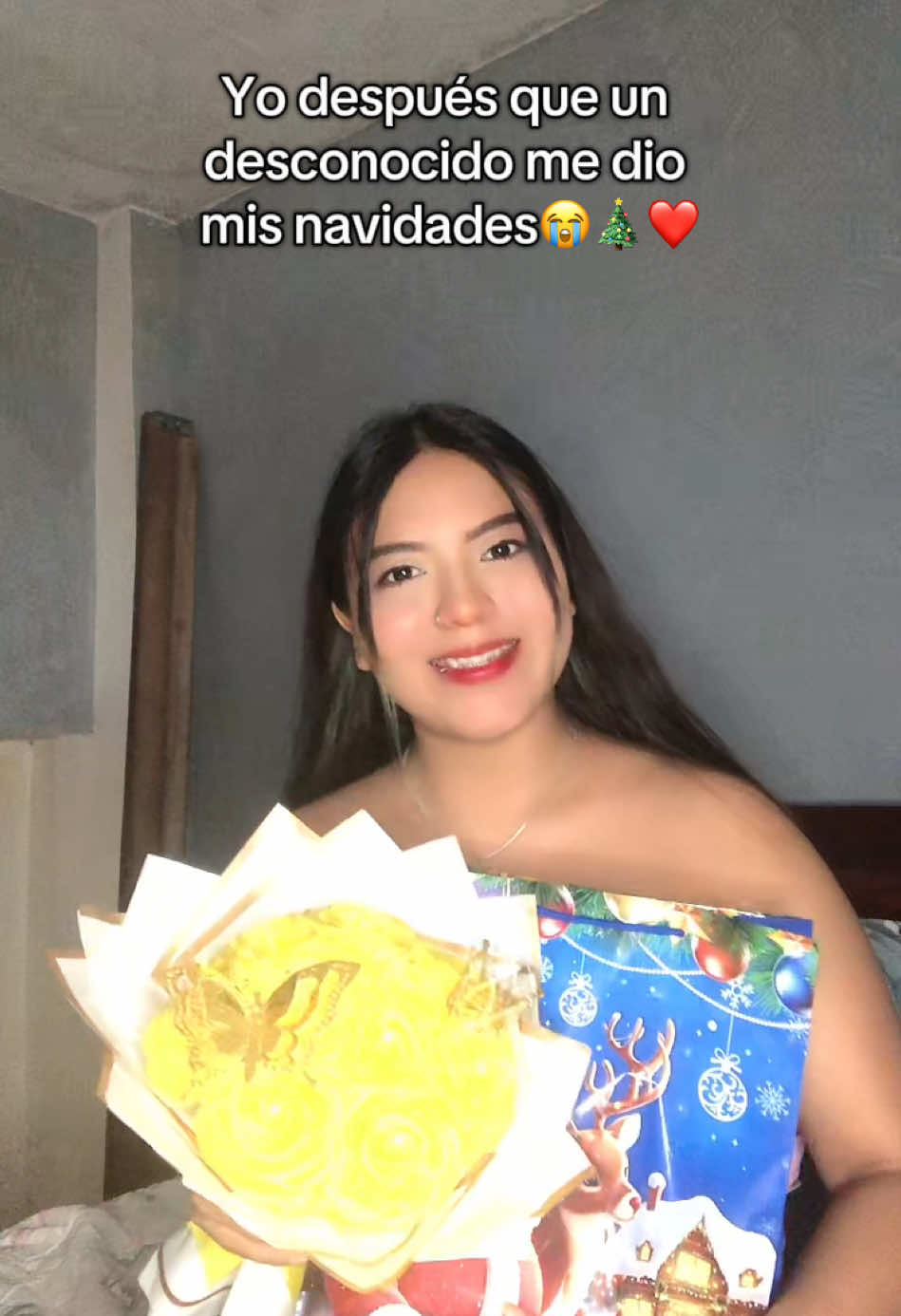 Que lindo,me dio los regalitos😭❤️que humilde.                       #navidad #viral #crzgf #mexico #colombia #ecuador #contenido #paratiiiiiiiiiiiiiiiiiiiiiiiiiiiiiii #novios #amor #paratii #feliz 