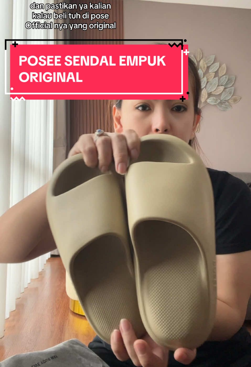 PROMO POSEE sendal type classic yg empuk dan nyaman dibawa jalan dan dipakai seharian. Yukk punyain sendal ini minimal 1 bt memanjakan kaki kita supaya bs berjalan dg nyaman dan ga berat melangkah. yukk.. langsung diorder!!! #cuantanpabatas #megaguncangcuan1212 #megaguncang1212 #posee #sendalposeeoriginal #sendalnyaman #sendalpose 