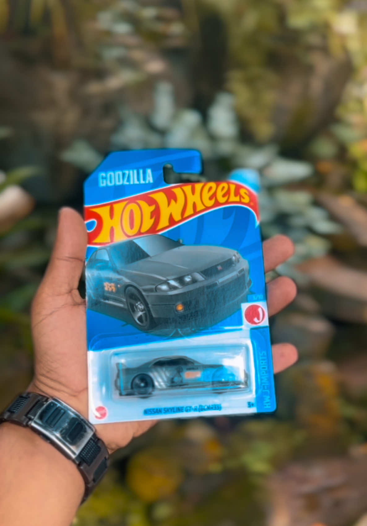 Hot Wheels Godzilla R33 – Gone in a Flash! 🚗🔥 The iconic Nissan GT-R R33 stormed in and wiped out our entire stock instantly! 🐉💨 A true collector’s dream that’s now just a memory. Don’t miss out on the next big drop—stay connected and grab yours before it’s too late! 🏁 #hotwheels #hotwheelscollectors #hotwheelsforsale #hotwheelsmalaysia #hotwheelssrilanka #viral #trending #srilanka 