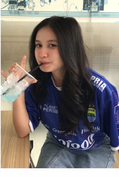 jangan pada baper lagi maaf kalo kepanasan 🙏🏻🥶 #persib #persibbandung #persibday #persibjuara #persibbandungfans #ladiesvikers #persija #persijajakarta #bobotoh #viking #bobotohpersib #thejak #jakangel #dianarhey 