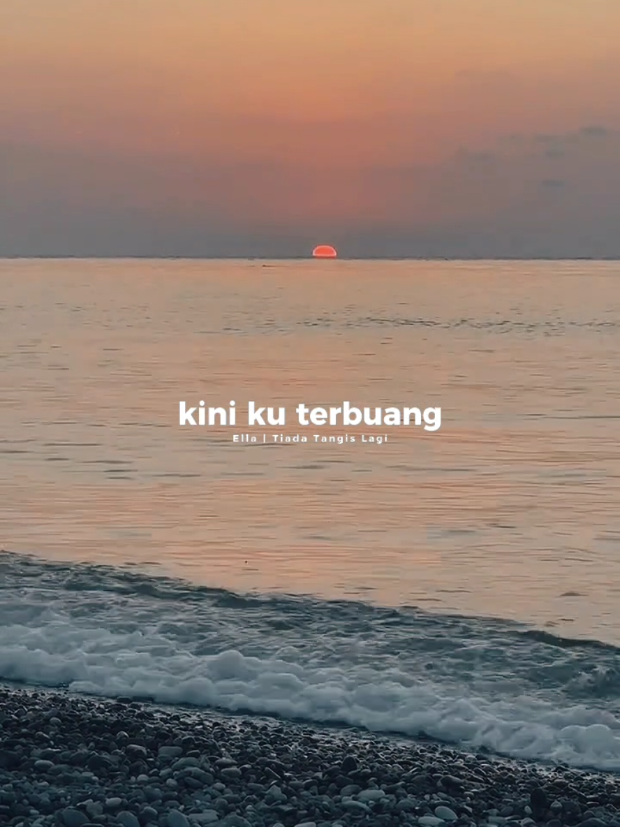 Kurenung masa nan lalu terasa pilu kemana harus ku mengadu #liriklagu #tiadatangislagi #ella #foryou 