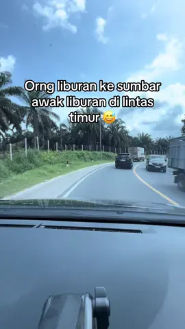Jalan lintas timur masih ku patau dengan aman ketua🫡#pejuangrupiah #lintastimur #pyfツviral_❤ #drivermudapunyacerita #tahunbaru #reborn #toyota #bukantravel @AnggiDm22 @ilham_leboy @Oplet2gd_ @ismed chaniagho @Roni Winanda @Dwi Romansyah 😉 @Fortuner Putih @AD_2KD 🦍 @Imanuel cell⚡️ 