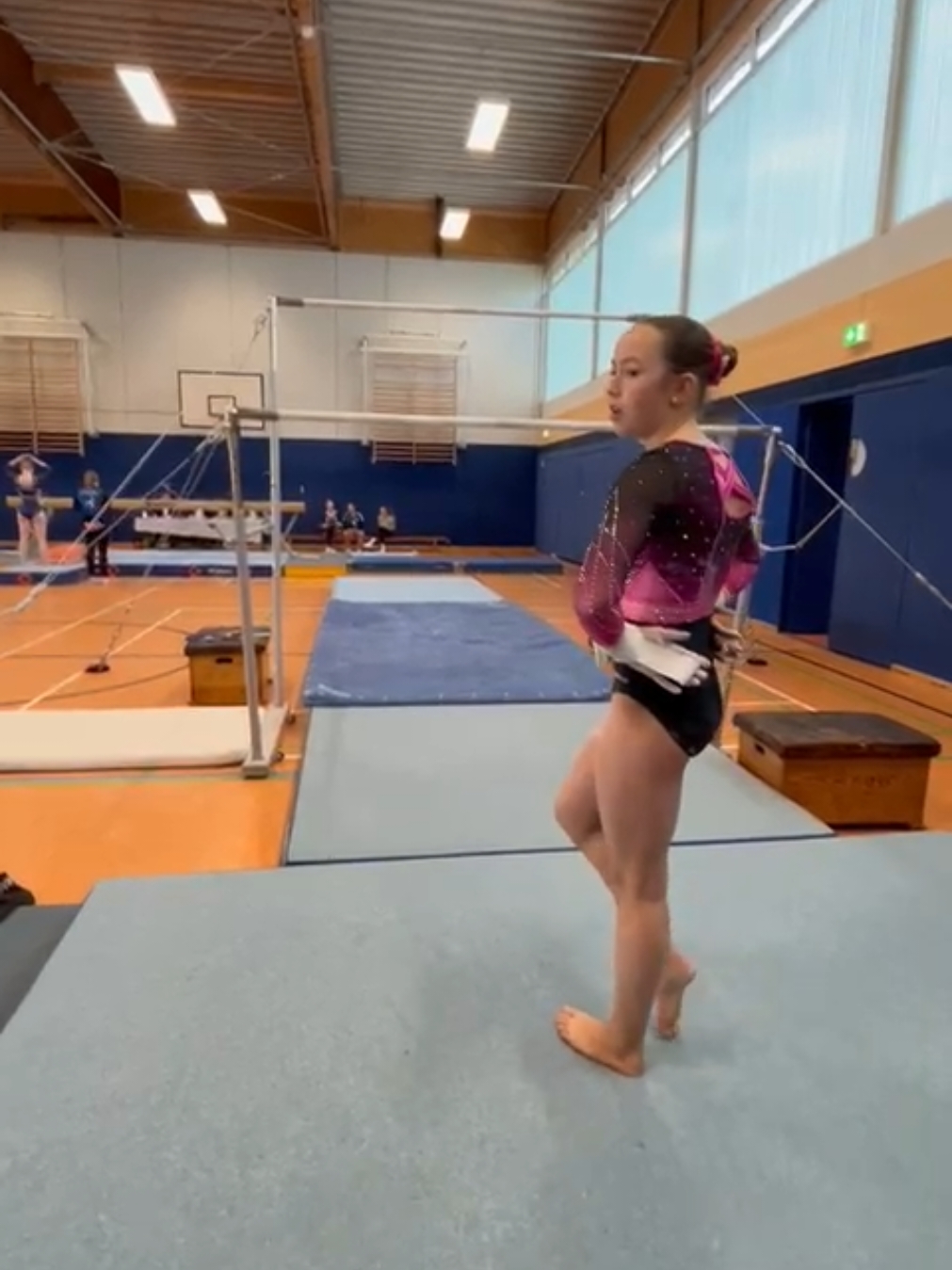 Schlimmstes Gefühl hahaha  @𝐇𝐦𝐛𝐧𝐚𝐬𝐭𝐢𝐜𝐬 💓🤷‍♀️🌟| #fürdich #viralvideos ##goviral #gymnastics #turnen #turnen #fail #extremfail #fyp #GymTok #competition #gymtok #fyp #competition #wettkampf #goviral 