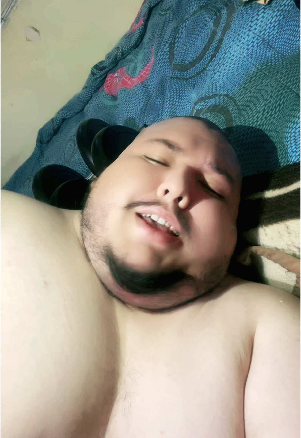 #bodypositivity #viralvideo #foryou #lgbt🌈 #gay #gaytiktok #trend #foryoupage #viral #chubbybear #chubby #bearmen #bonitosygorditos #superchub #gainer #holidays #pup #humor 