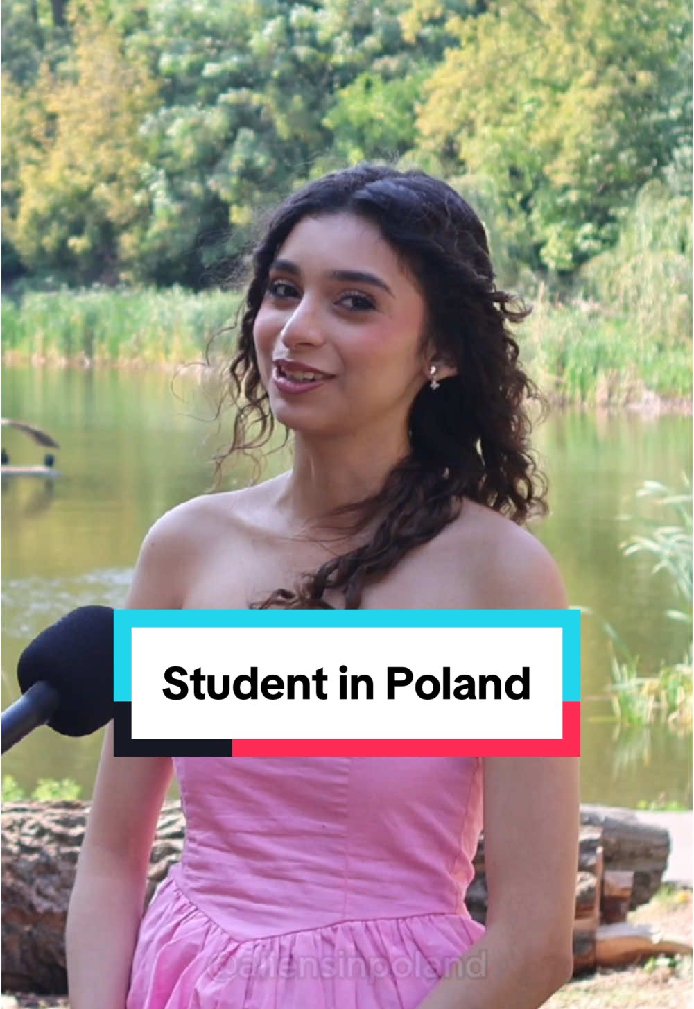 International student in Poland 🇭🇳 @Solange Maribel  Follow ➡️ @aliensinpoland #discoverpoland #latina #studentsinpoland #studyinpoland 