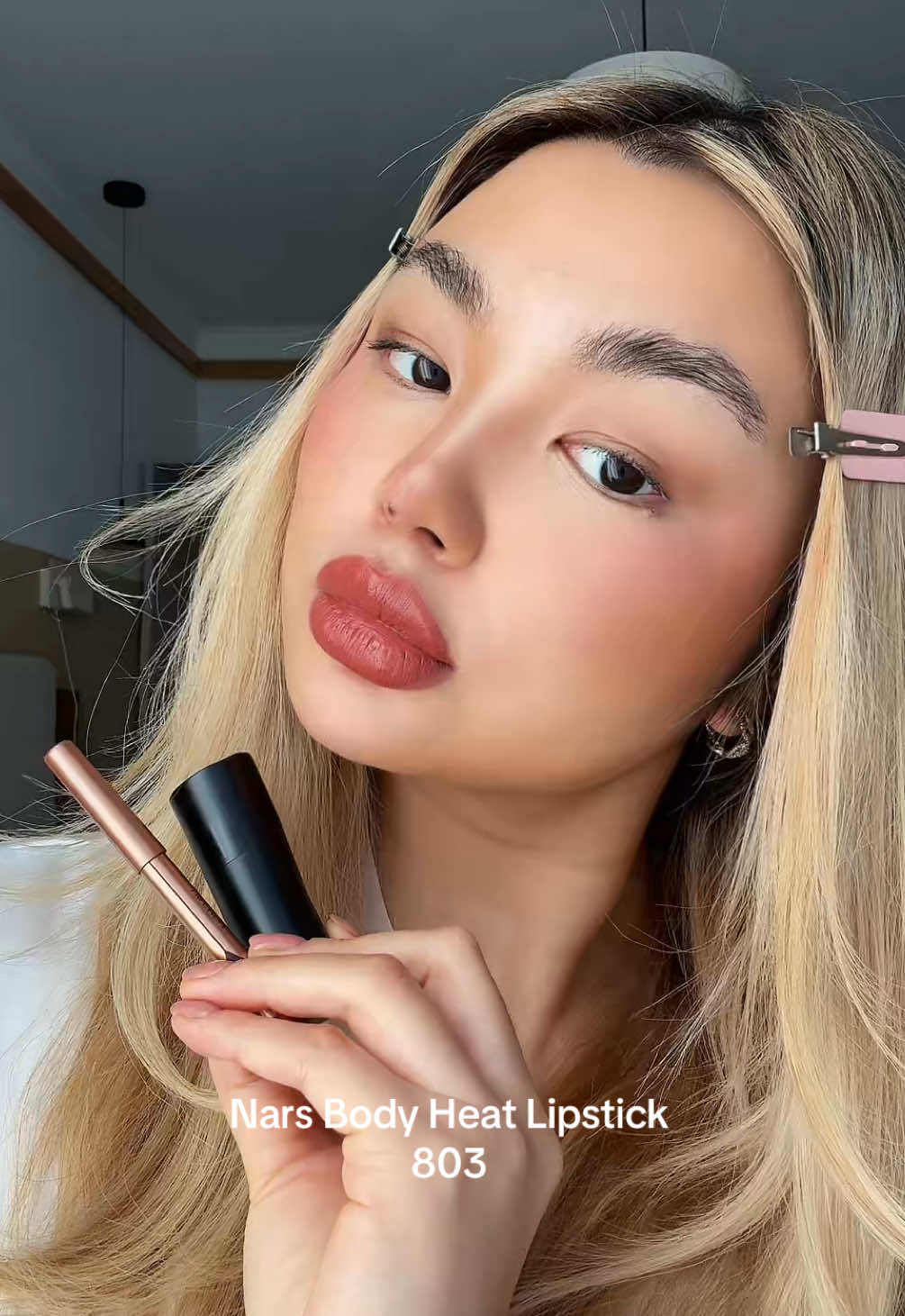 A unique brown shade by @NARS Cosmetics body heat 803 💞 lipliner using @Charlotte Tilbury pillow talk #narscosmetics #narsbodyheat #lipcombo #lipcombotutorial 