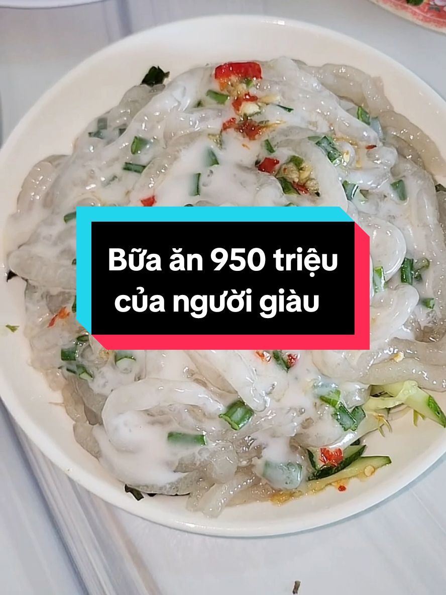 Bữa ăn 950 triệu của người giàu #uthongvevuon 