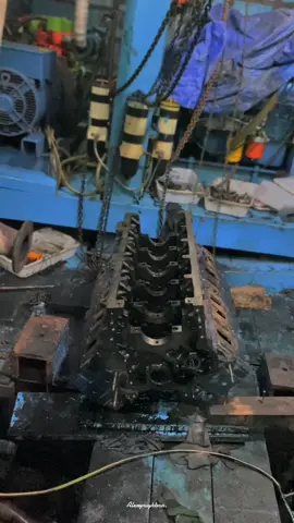 2 kata hari ini? Cokk tenann😵‍💫#Capcut #mekanikmuda #mekaniktiktok #mekanikindonesia #mekanik #storymekanik #mechanic #engineering#mesinkapal #fyppppppppppppppppppppppp #fyp #fypシ゚viral #Nissan #nissandiesel #nissanrh10 #BINTANGHARAPANJAYA #nelayanjuwanapati #nelayanpekalongan #cakalanjuwana #beranda 