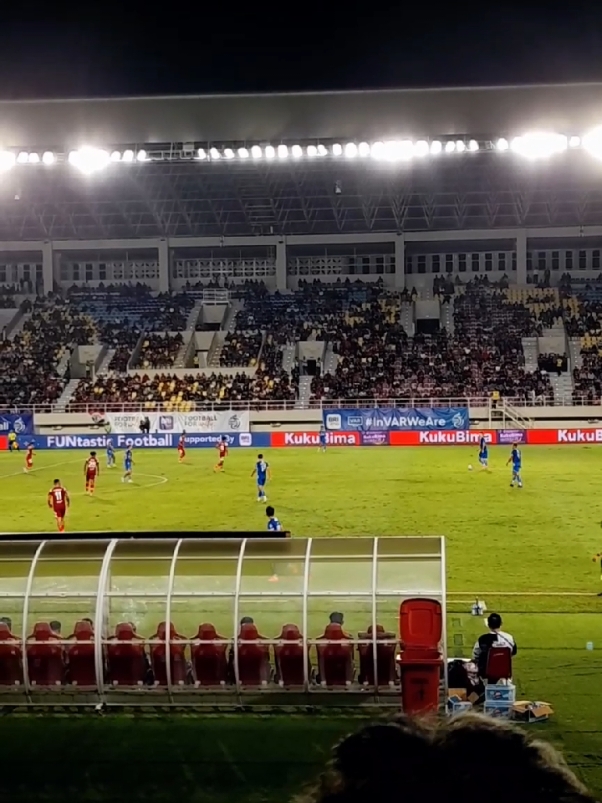 PERSIS vs PERSIB Semangat bertanding 🔥 #persis #persib #stadionmanahansolo #solo24jam #fypシ゚viral 