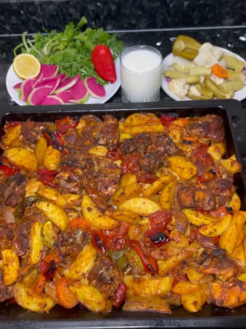 Chicken and potatoes cooked in oven grill #food #turkishrecipe #creatorsearchinsights #trending #LIVEhighlights #foodtiktok 