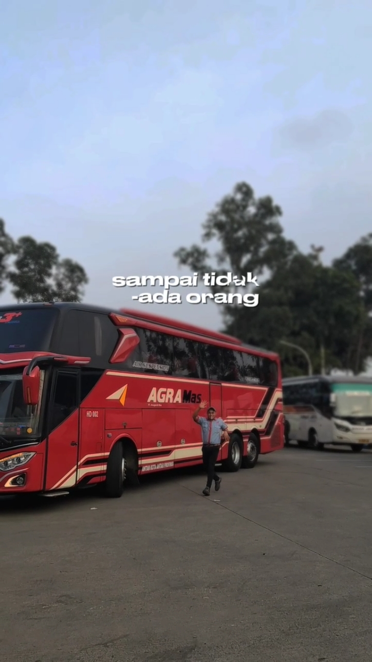 Carilah tempat dimana kamu di hargai😎 #semutmerah  @bahayadeik  #CapCut #agramas #agramasmania #agramaslovers #tronton #scania #djjelly #sound #trending #fyp #beranda  @agramasbusofficial @wahyutri_14 @yuan_bocina_hq004 @agra_mania03 @explorebusindonesia @yayan_poris 