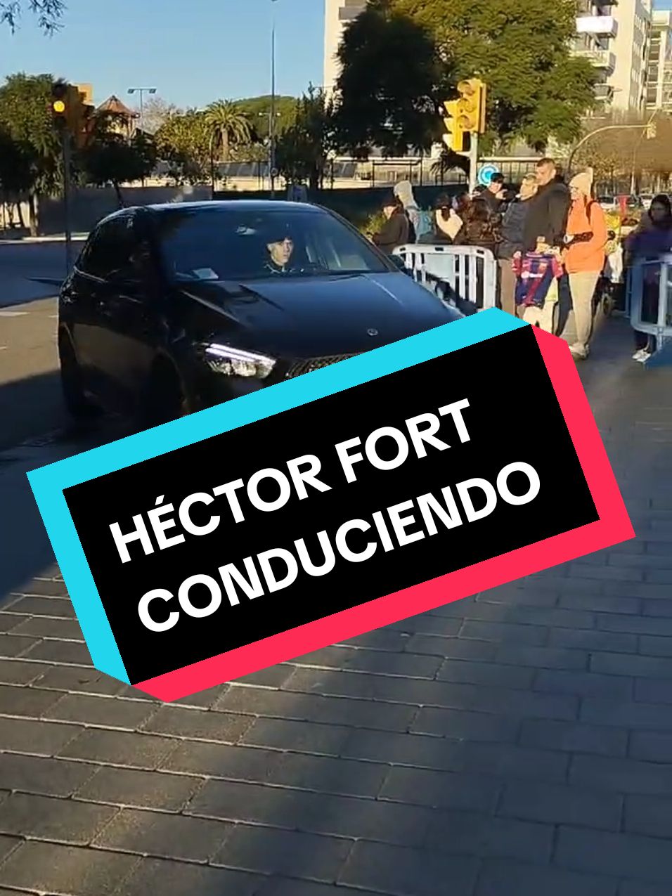 Héctor Fort conduciendo #hectorfort #hectorfortedit #fcbarcelona #barcelona 