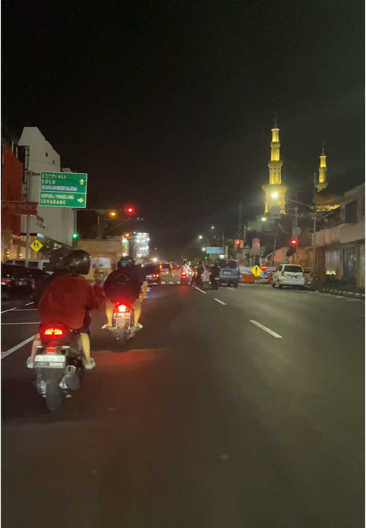 🫀 #salatiga #salatiga24jam #nightvibes #salatigatiktok #salatigahits #salatigaviral #fypdong #fyp #fyoryou #fy #viral #trend 