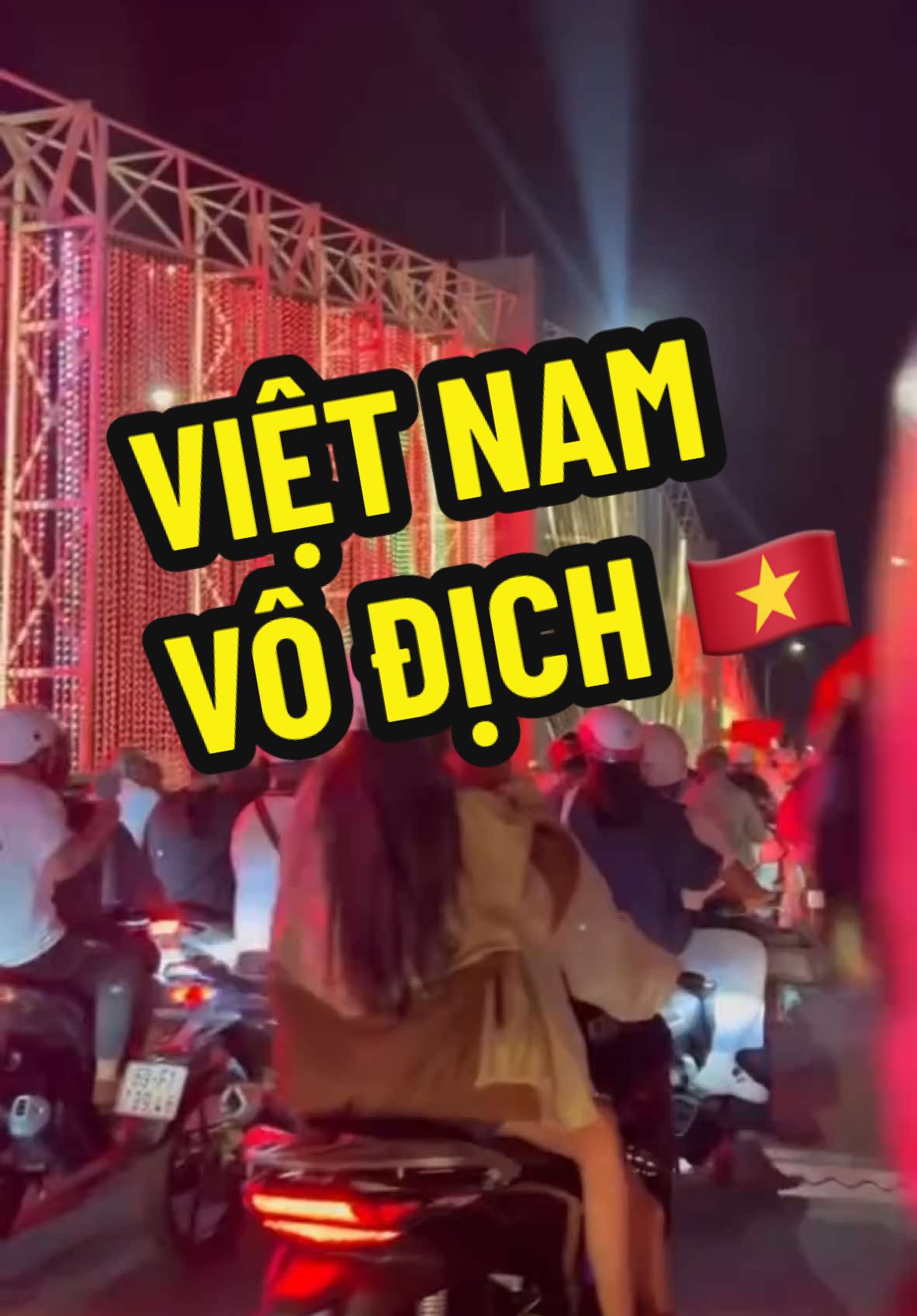 VIỆT NAM VÔ ĐỊCH 🇻🇳 🇻🇳 - TỰ HÀO VIỆT NAM #phangiau #heogiauriviu #vietnamvodich #tuhaovietnam #bongda #xh #camau 