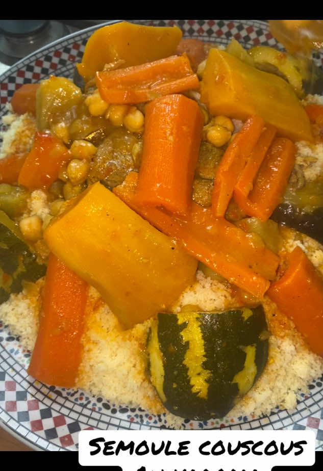 #couscous #varoma #tm6 #conseillerethermomix  La semoule au varoma se cuit en 3 temps Les étapes vous intéresse ? Réponds en commentaire et n’oublie pas de t’abonner 🥰