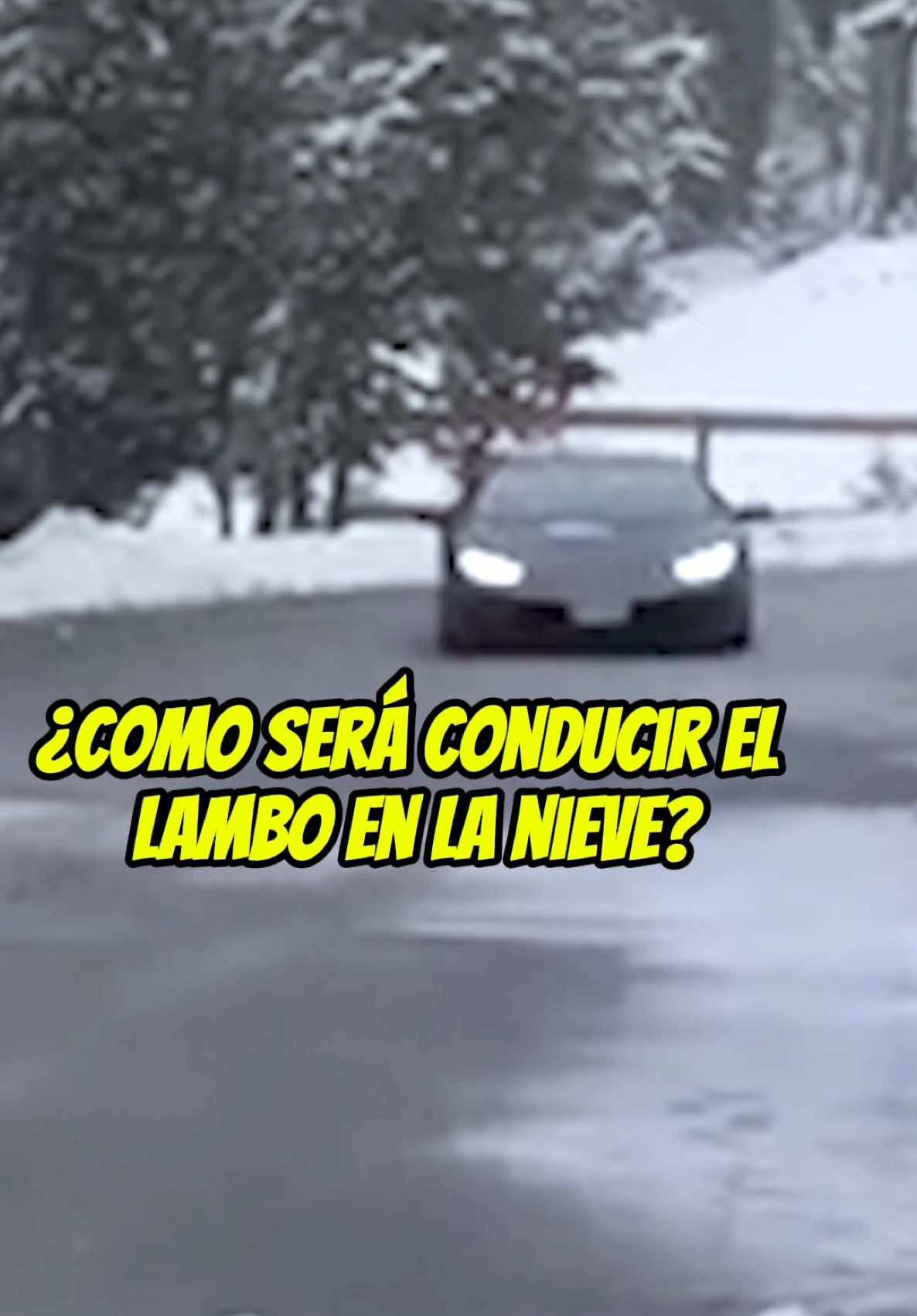 Así es conducir un Lamborghini en la nieve 👀 #lamborghini #fyp #coches 