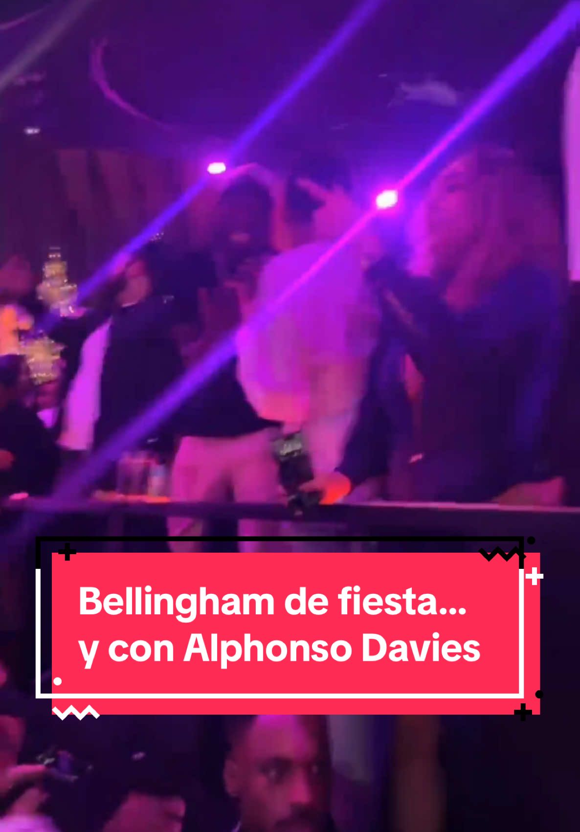 👀🎉 Pillan a Bellingham de fiesta… y con Alphonso Davies 🏖️🤔 El inglés pasó parte de sus vacaciones con el lateral del Bayern de Múnich