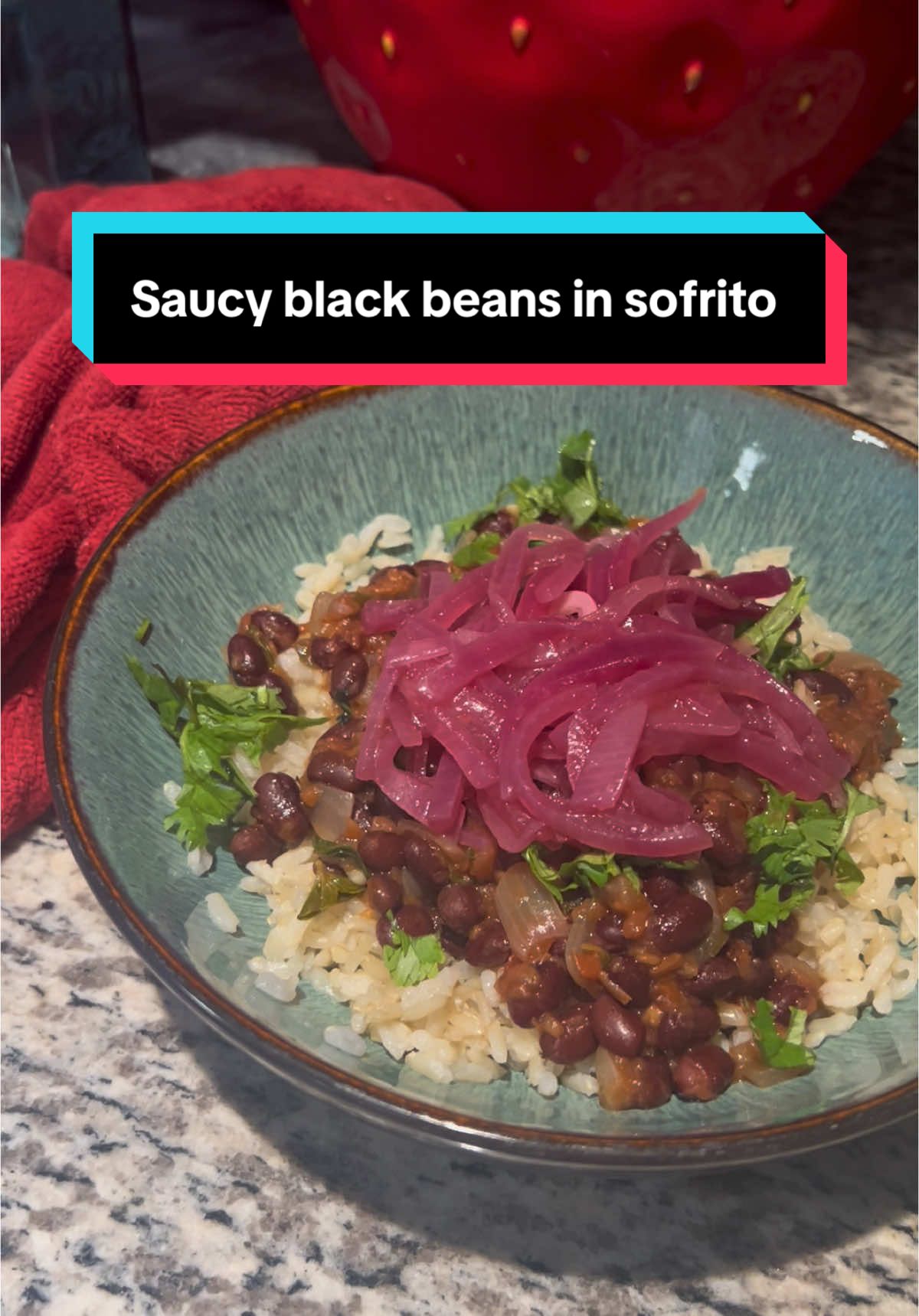 @Nisha Vora saucy black beans in sofrito recipe. I’m loving her BIG VEGAN FLAVOR cookbook 💚🌱 #vegan #plantbased #vegetarian #veganrecipes #plantbasedrecipes #vegetarianrecipe 