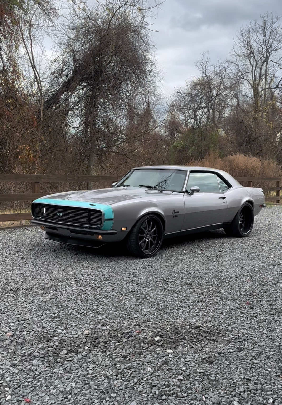 FOR SALE: 1-800-562-7815 at Noreserveclassics.com | This 1968 Camaro RS/SS LS3 supercharged 6 speed Pro-Touring Restomod doesn’t enter the garage—it owns it. 🔥🏠 This 1968 Camaro is a modern muscle car beast, boasting 700 horsepower from a Whipple-supercharged Lingenfelter LS3 engine paired with a smooth-shifting 6-speed transmission. Built on a full Detroit Speed chassis, it delivers race-inspired handling and precision. Forgeline wheels and Baer 6-piston brakes ensure unmatched performance and stopping power, while a mini-tub setup accommodates a muscular stance and wider tires for maximum grip. This Camaro is a perfect fusion of classic style and cutting-edge engineering.