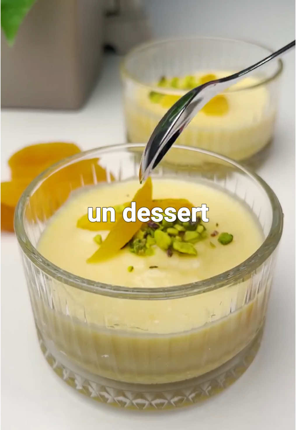 👉 On vous aide à perdre du poids dans le lien sur notre profil⁣ ⁣ Dessert sain aux abricots secs 🌟🍮⁣ ⁣ 🌟 Ingrédients :⁣ - 7-8 abricots secs⁣ - 250mL de lait chaud⁣ ⁣ 👉 On vous aide à perdre du poids dans le lien sur notre profil⁣ ⁣ 🌟 Instructions :⁣ 1. Ajoutez le lait chaud sur 7-8 abricots secs.⁣ 2. Laissez reposer pendant 15 minutes puis mixez.⁣ 3. Mettez dans des bols et couvrez, puis laissez reposer pendant 3-4 heures.⁣ 4. Ensuite, placez au réfrigérateur.⁣ 5. Servez une fois refroidi. Bon appétit 💚⁣ ⁣ 👉 On vous aide à perdre du poids dans le lien sur notre profil⁣ ⁣ by @melodiktadlar⁣ ⁠#dessert #abricot #lait #recettefacile #recette #miam #perdredupoids #alimentation #maigrirensemble #instaregimeuse #mangerbien #dietetique #alimentationsaine #minciravecplaisir #regimeuse #mangerbouger #viesaine #mincir #repriseenmain #produitsfrais #maigrir #teamgallice #recetteshealthy #miammiam #sain #equilibre #equilibrealimentaire #mieuxmanger 