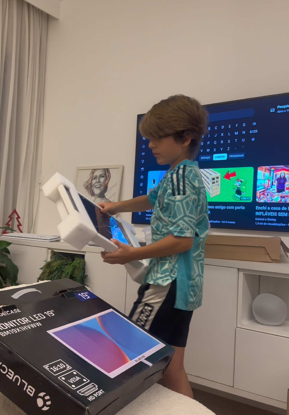 Ele merece!!🥰💙 Eu mimo mesmo!😂 #leocostamanganelli #leozinho #filho #familia #amo #pcgamer 