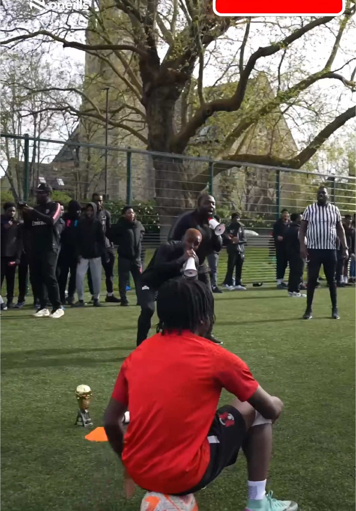 At number 3 of our most viral clips of 2024… 🤯 #thestreetzfootball #football #1v1 #skill 