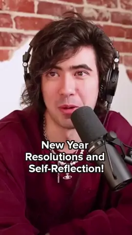 Valkyrae & Alythuh Discuss New Year Resolutions and Self Reflection! #stream #gaming #Valorant #streamer #twitch #streaming #podcast #valkyrae #rae #pressesc #alythuh #family