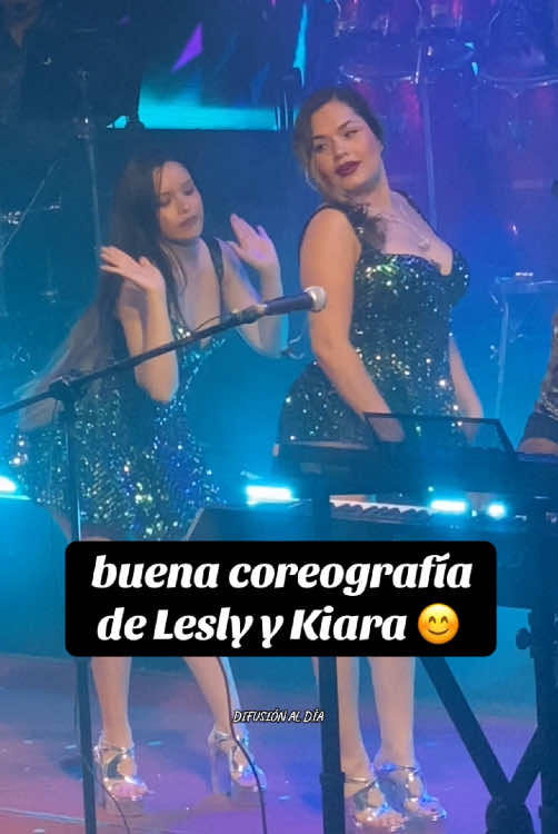 Buena coreografía de Lesly y Kiara 😍#musica #corazonserrano 