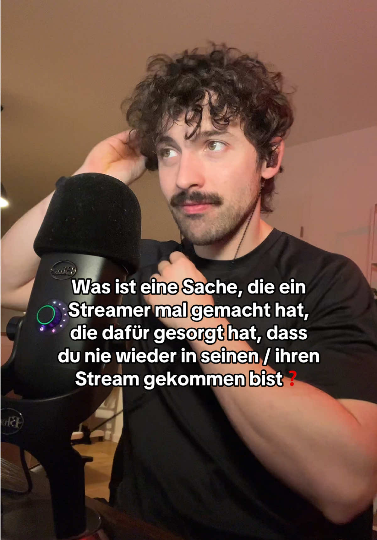 Als Streamer interessiert mich das voll!  Haut eure Stories in die Kommentare, bin sehr gespannt.🙂‍↕️ #twitchde #twitchdeutschland #kleinerstreamer #streamercommunity 