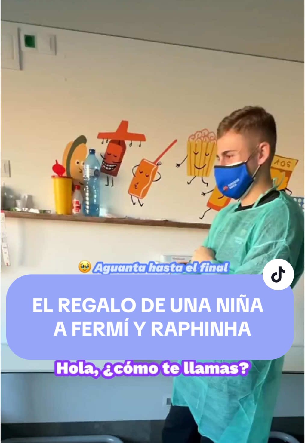 🎁 El regalo de Dana a Fermín y Raphinha.  Hoy, el primer equipo del Barça, ha hecho la tradicional visita navideña a los hospitales infantiles del área de Barcelona.  🥹 El centrocampista y el delantero dieron varios regalos a Dana, pero no se esperaban el detalle que tuvo ella con ellos.  #fermin #regalo #raphinha #barça #niños #hospital #deportestiktok #tiktokfootballacademy #laliga #españa 