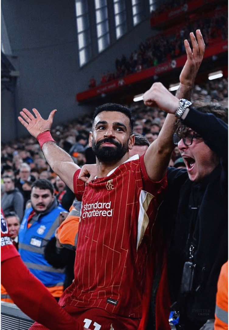 محمد صلاح و البالون دور #محمد #صلاح #ليفربول #الدوري_الانجليزي 