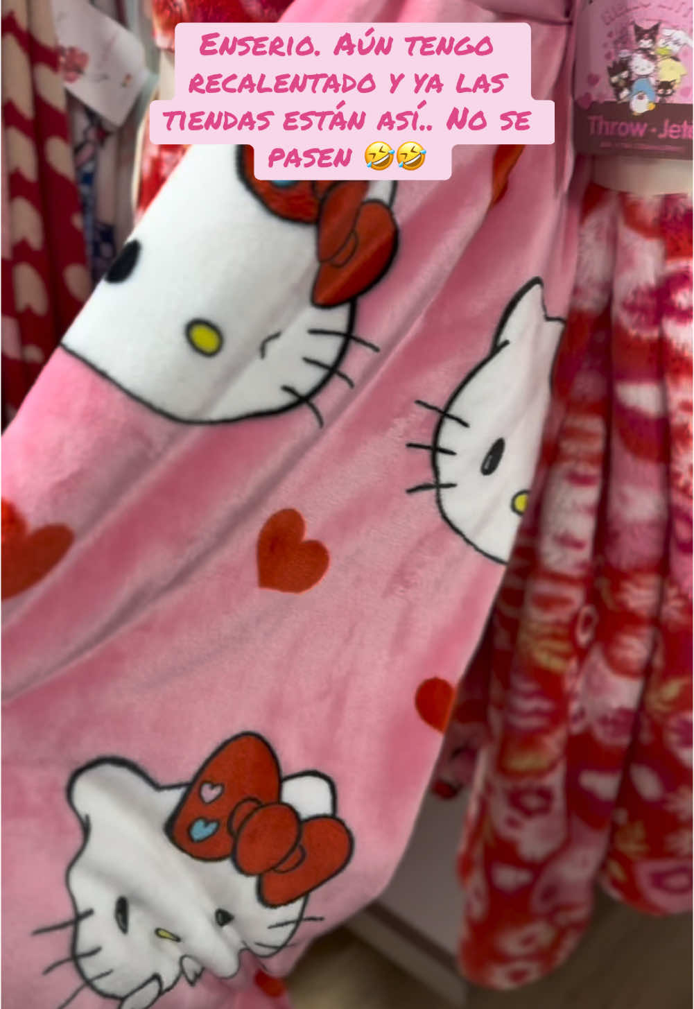 Aún tengo recalentado y ya está  todo lo de San Valentín 😂😂😂😂 #sanvalentin  #hellokitty  #hellokittyblanket  #shopping #fypシ゚viral 