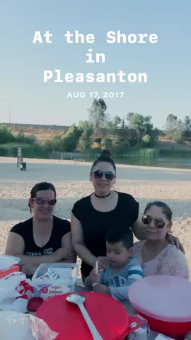 #Bonitos tecuwrdos con mi familia es lo unico que nos queda gracias a dios por mi familia 