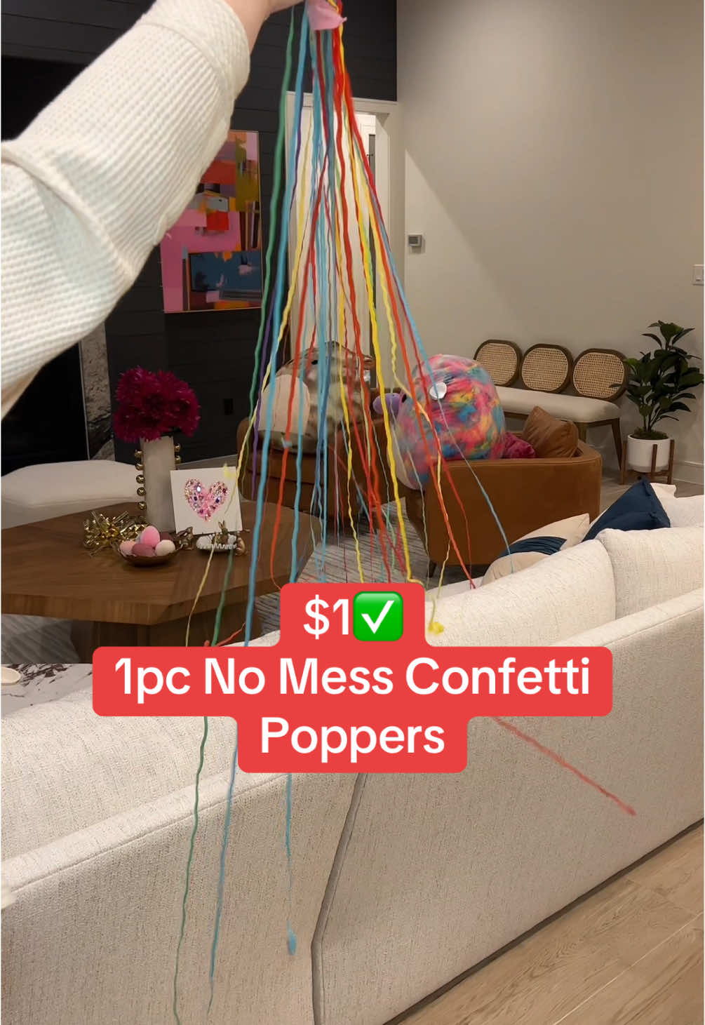 $1✅ 1pc No Mess Confetti Poppers