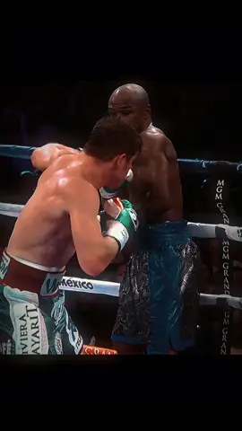 Mayweather Defense >>> #mayweather #floydmayweather #boxingdefense 