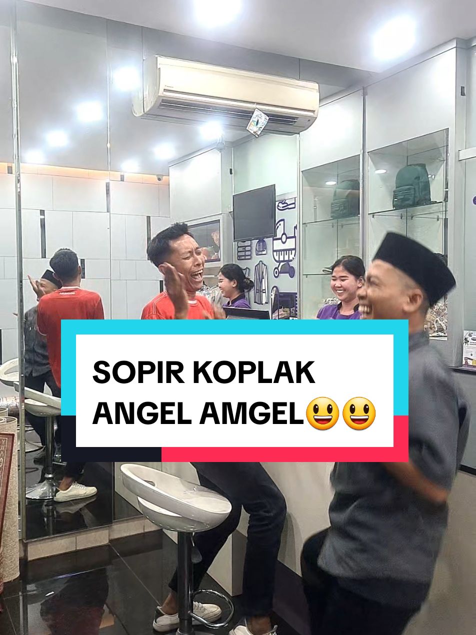 SOPIR KOPLAK😀😀😀 HIBURAN PAGI, ANGEL ANGEL #sopirkoplak #drivermuda #sopirpribadi #sopirpribadi #kontenhiburan #kocak #lucu #ketawa #fypシ #lawak #wongngapak #ngapak #banjarnegara #joged 