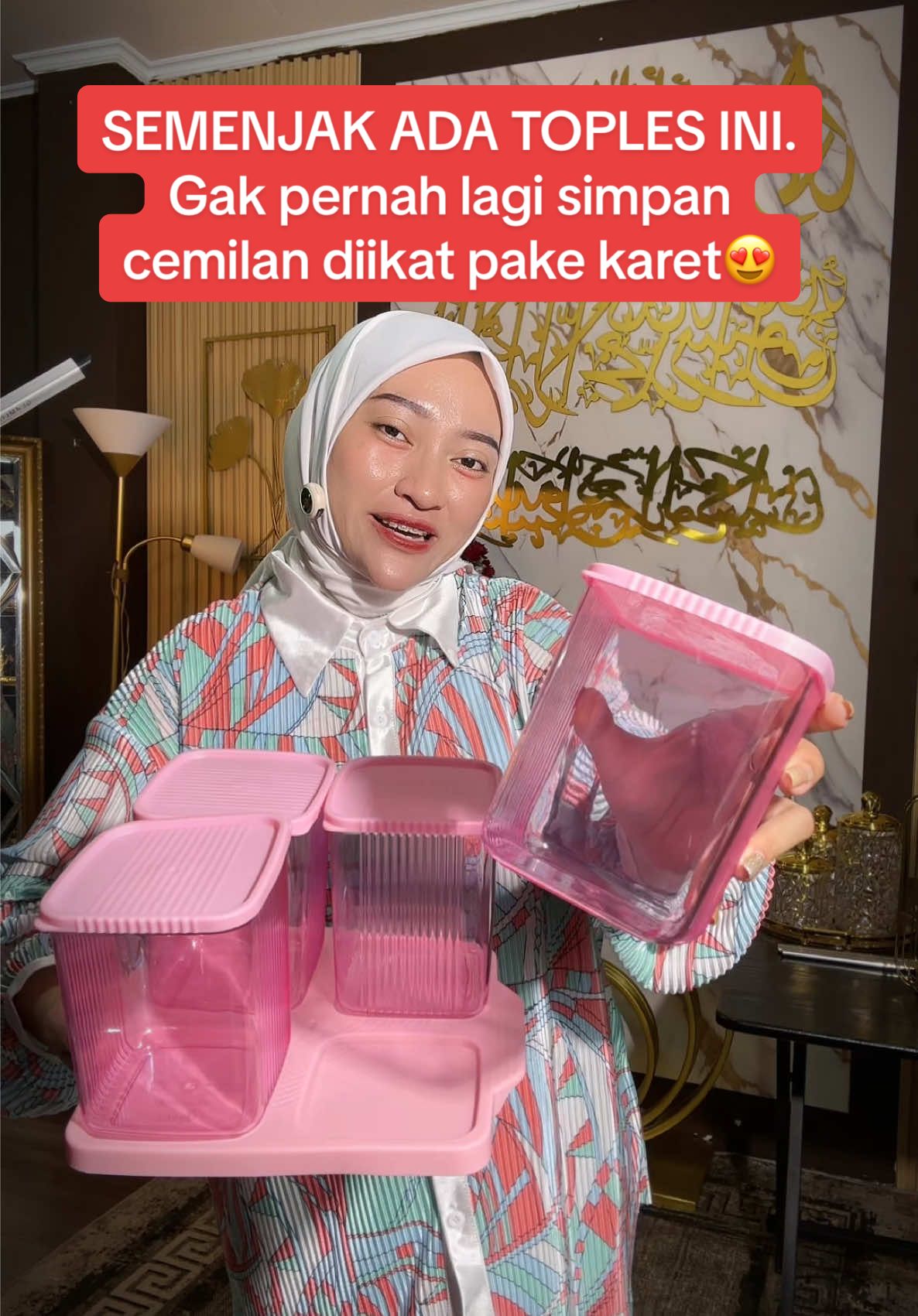 solusi banget nih mam..buat simpan cemilan biar lebih awet dan rapi. Nanti hari raya juga kepake banget mam😍. Mana harganya murah banget😭. Cuss mam langsung klik keranjang kuning buat order😍🛒. . #toples #toplessnacks #topleslebaran #topleslebaran2025 #toplesakrilik #toplesakrilikkedapudara #yearendsale #wibgajian #GebyarbelanjaDesember #cuantanpabatas #megaguncang1212 