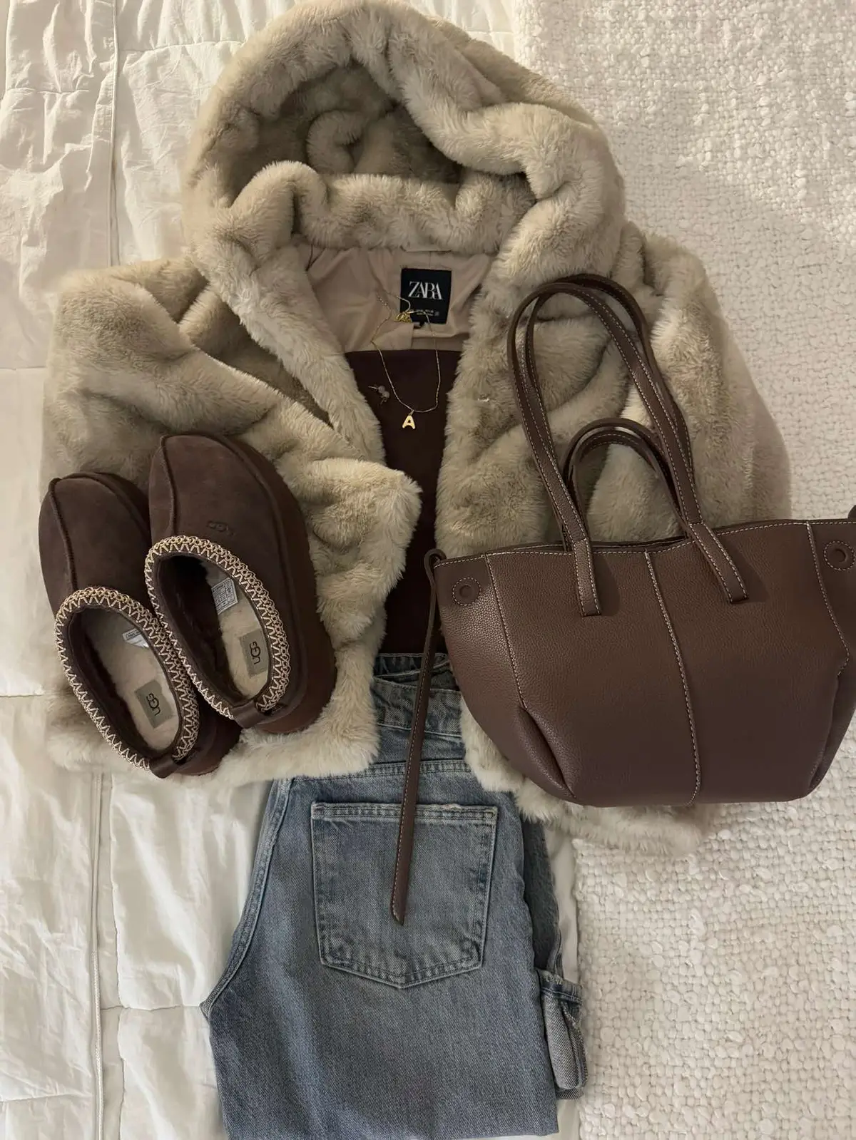 For when you need a little outfit inspo <3 #outfitinspo #winterfashion #winteroutfit #fashioninspo #outfitidea 