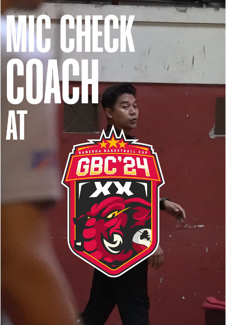 🔊𝐌𝐢𝐜 𝐂𝐡𝐞𝐜𝐤🔊 With one of coach from 𝐒𝐌𝐀𝐍 𝟏 𝐓𝐫𝐞𝐧𝐠𝐠𝐚𝐥𝐞𝐤 the basketball team at 𝐆𝐚𝐧𝐞𝐬𝐡𝐚 𝐁𝐚𝐬𝐤𝐞𝐭𝐛𝐚𝐥𝐥 𝐂𝐮𝐩 𝐗𝐗⚡️📢 #GBCXX #osissmaza #IgniteYourLegacy