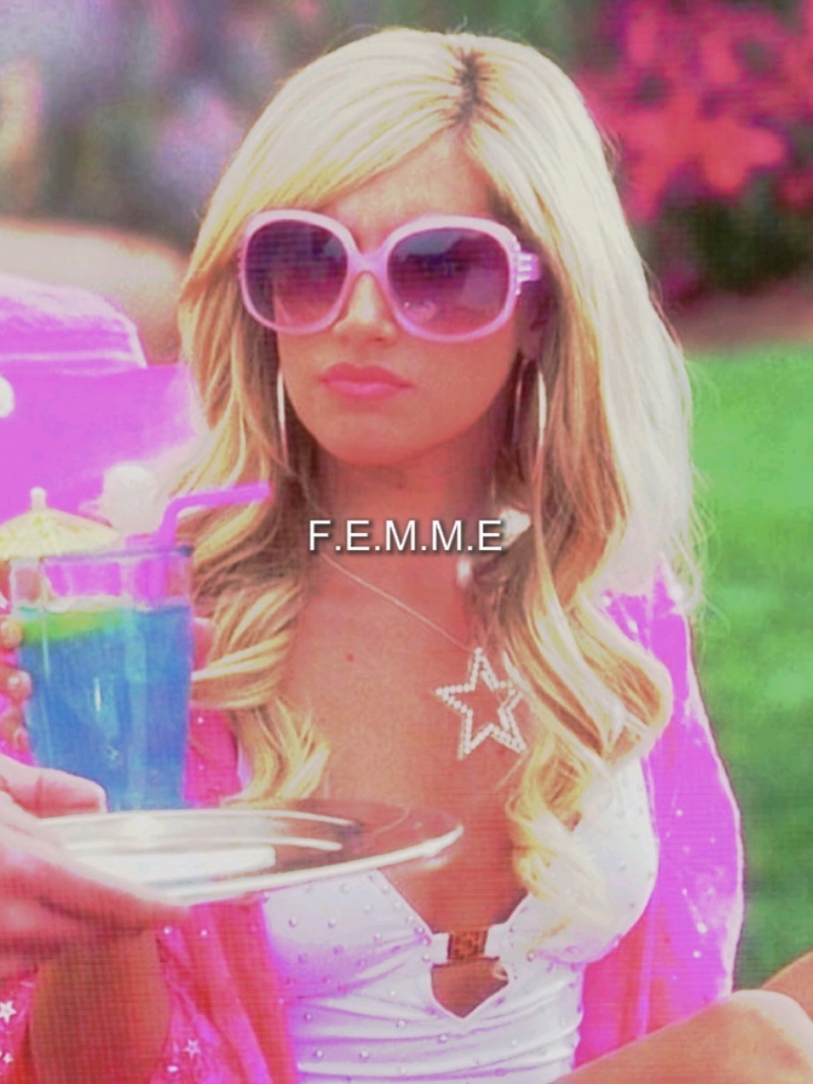 has been a WHILEEE (hoping it doesn't flop because of the hour) #sharpayevans #highschoolmusical #disneychannel #edit #femme #mollygrace #lgbtq #isahfxzz 