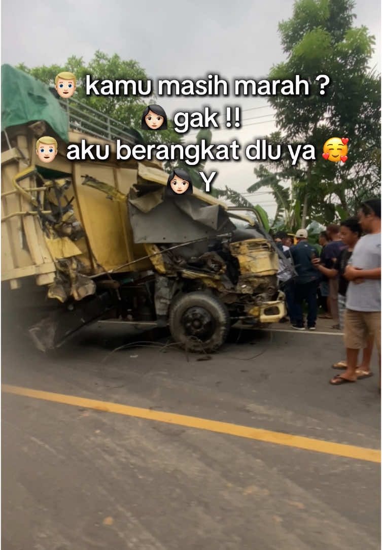 Hal yang paling di takutkan 🥺 #laka #lakalantas #lampung #lakatruk #trukmaniaindonesia #fyppppppppppppppppppppppp 