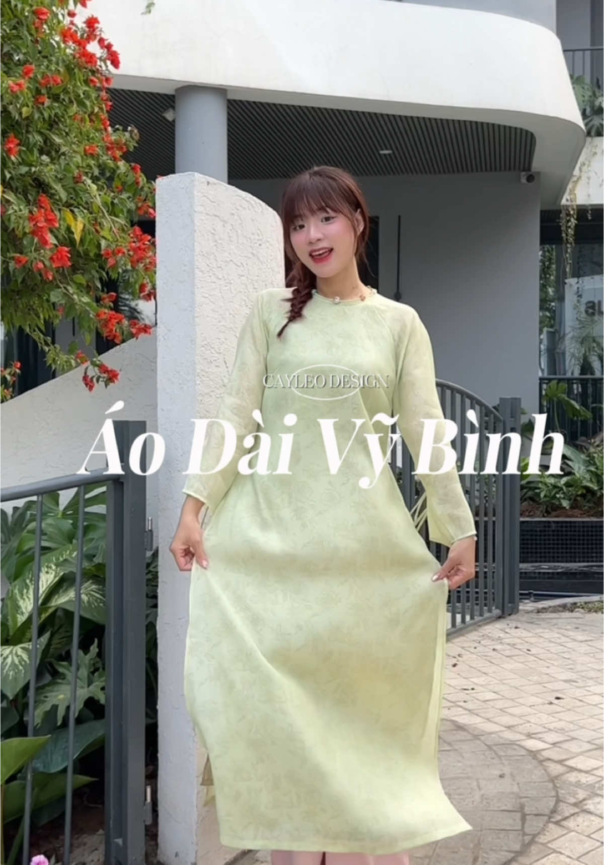 Chinh lắm 😆#cayleodesign #aodaicayleo #vybinh #aodai #aodaitet #aodaitruyenthong #xuhuong #voanh1m62 