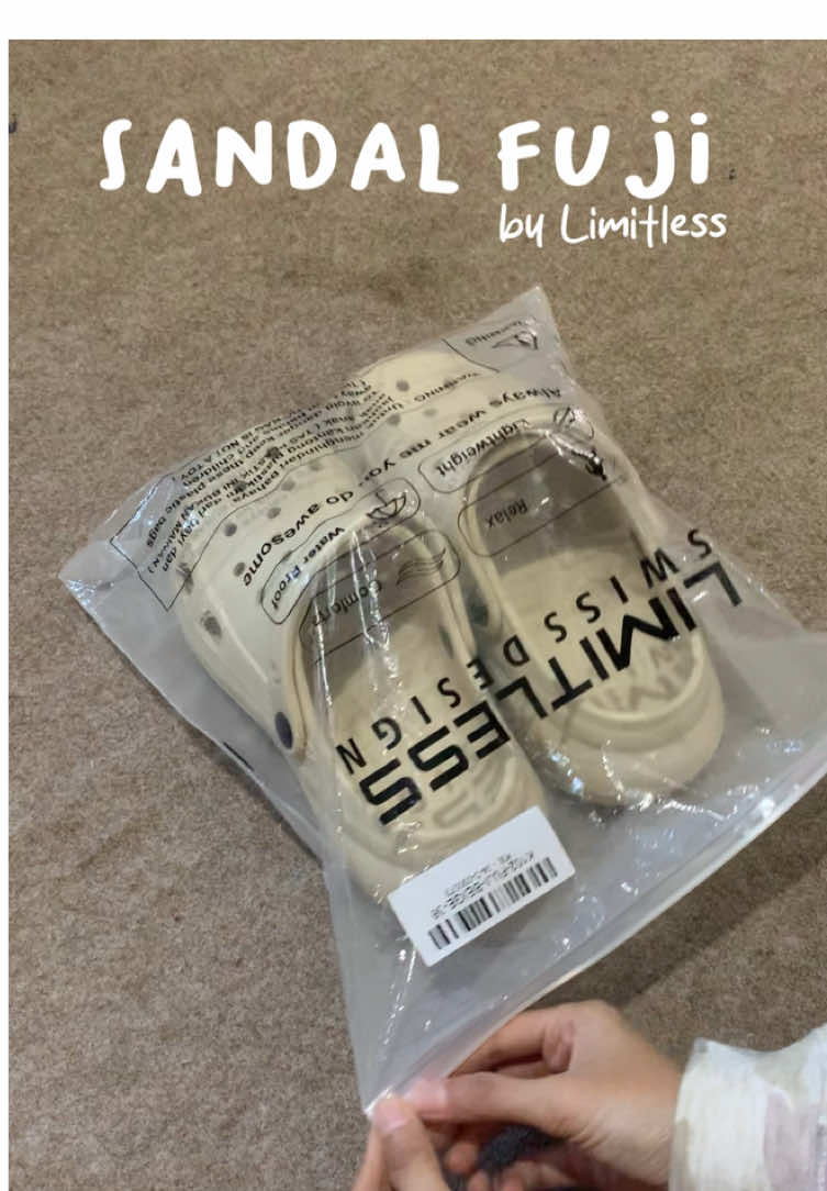 Sandal Fuji by @LIMITLESS cakepp pol 🤍🫶🏻 #EndYearSale #sandalfuji #sandalbaim #foryoupage #viralditiktok #fyp 