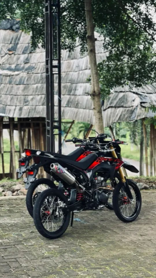 #crfbaladewa #supermotoherexstyle #surex #supermotoindonesia #supermoto #yongiyongyong #supermototiktok #surexgank #surexboy 