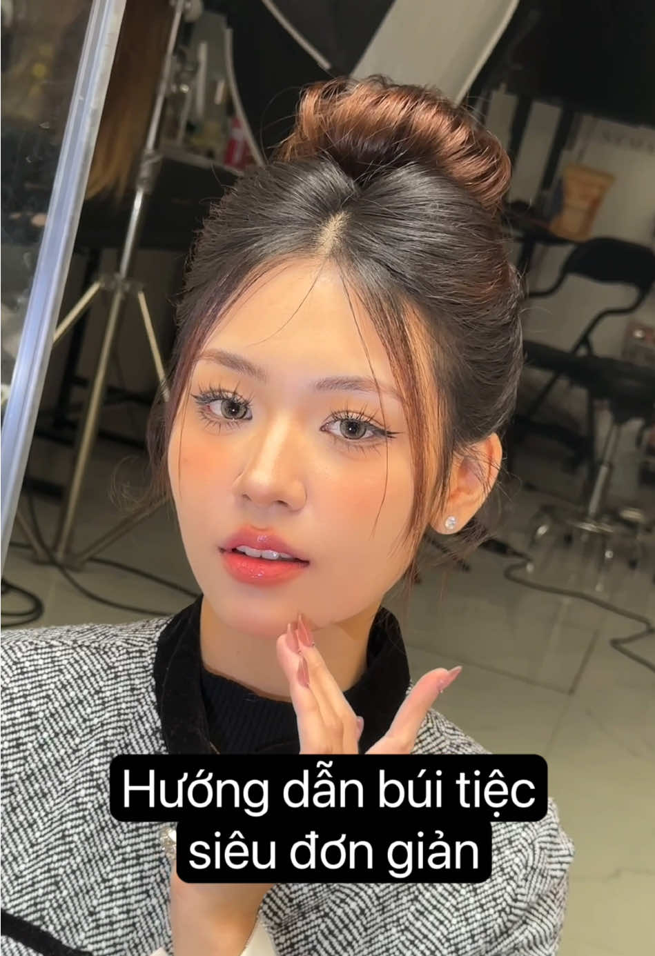 Búi tiệc siêu nhanh cho chị em #linhhairstylist #makeup #trangdiem #toctiec #xh #fypシ #LearnOnTikTok #fyp #kieutocdep #fyp 